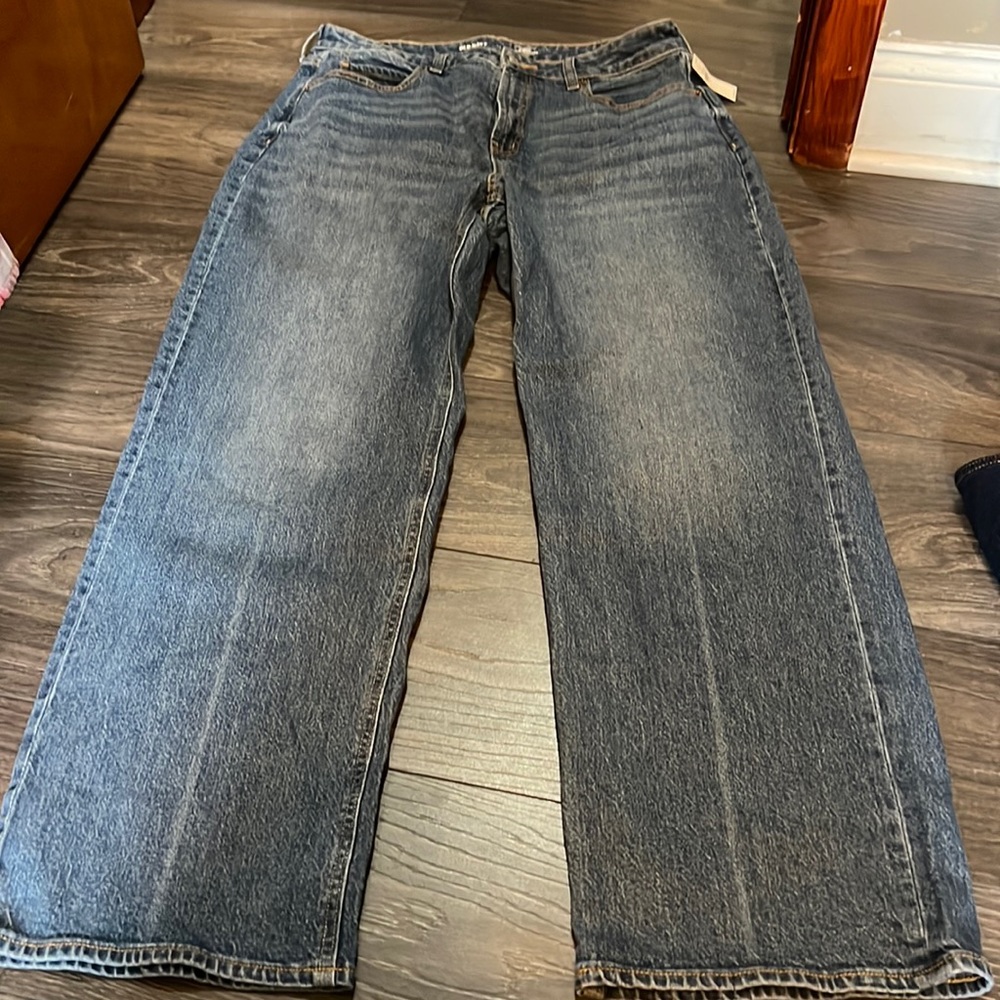 Extra High-Rise Curvy Sky-Hi Wide Leg brand new with tags jeans